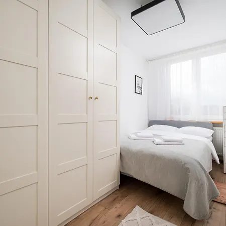 Metro Kondratowicza Stylish By Bookinghost Apartamento *