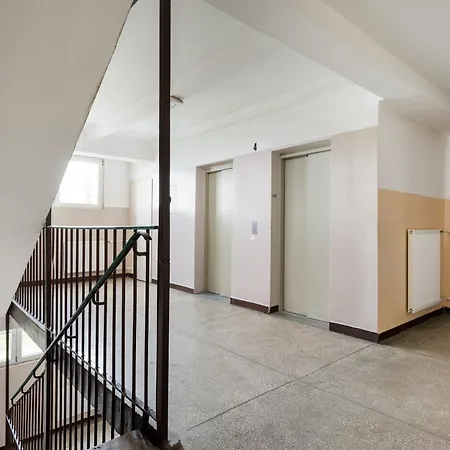 Metro Kondratowicza Stylish By Bookinghost Apartamento *