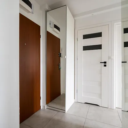 Apartamento Metro Kondratowicza Stylish By Bookinghost